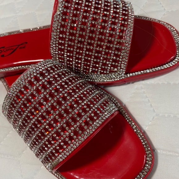 BLING SANDALS RED AND BLACK SIZE 8 - Picture 5 of 8